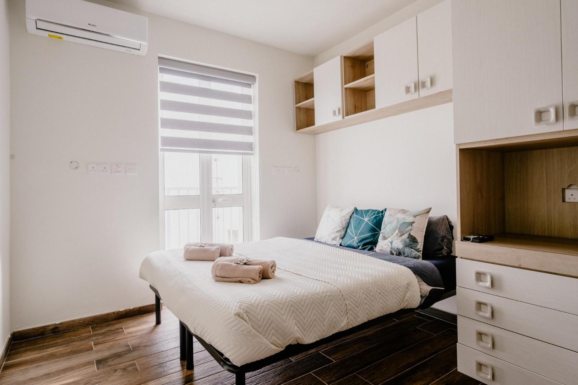 Апартаменти La88 Bayview Penthouse With Jacuzzi Сліма Екстер'єр фото